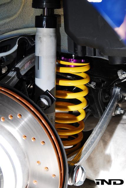 KW Suspension height adjustable spring kit porsche macan with pasm excluding turbo - iND Distribution