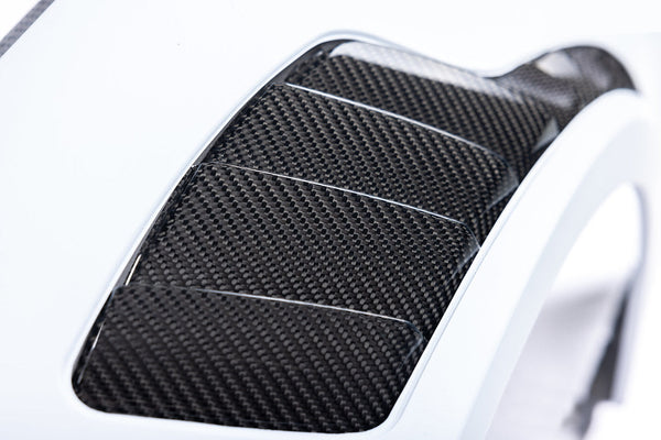 Karbonius E92 M3 Carbon Vented Fender Set