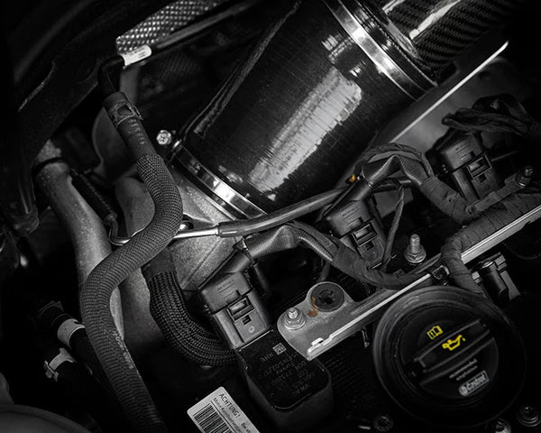 Integrated Engineering Silicon Adapter For 4" Turbo Inlets With 2.5T Carbon Intake