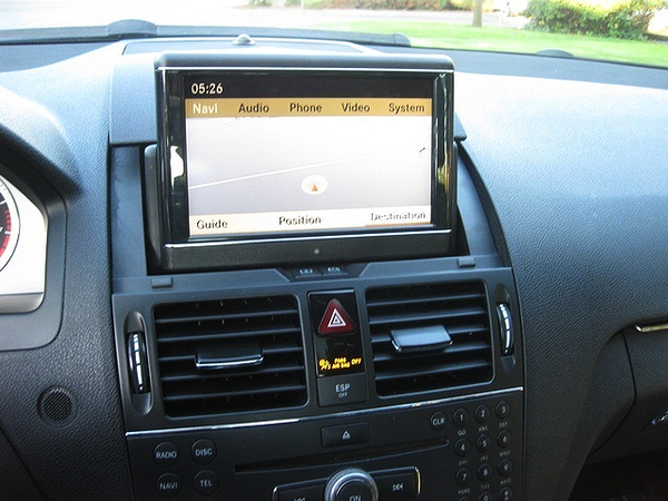 2011-2014 Mercedes Benz W204 Plug-n-Play CarPlay Kit W/O Screen - ModMyEuro